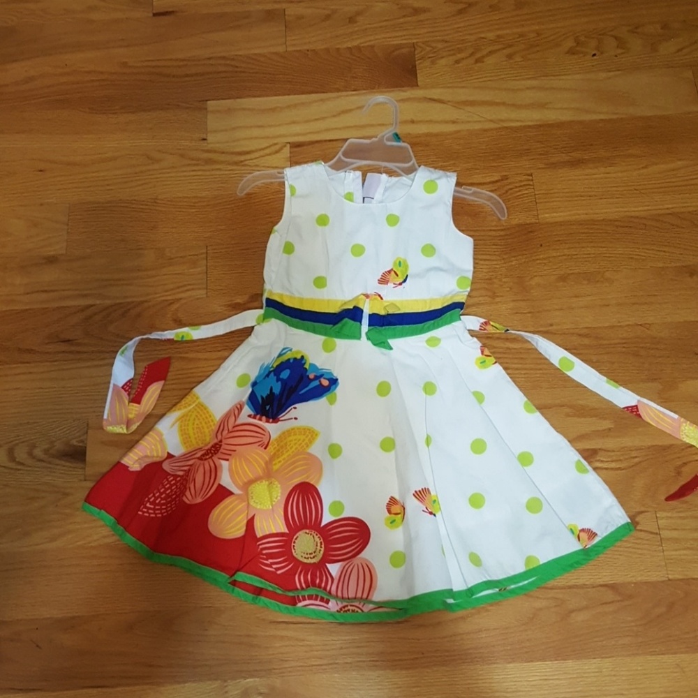Girl dress